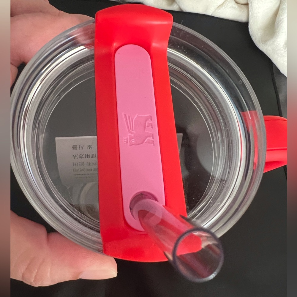 Stanley Cup Valentine’s Day Red Tumbler 40 Oz Target Exclusive NEW - Picture 5 of 6